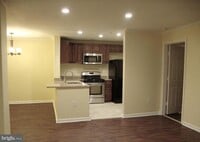 Building Photo - 17701 Kilmarnock Terrace