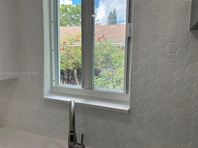 Building Photo - 261 NW 49th St