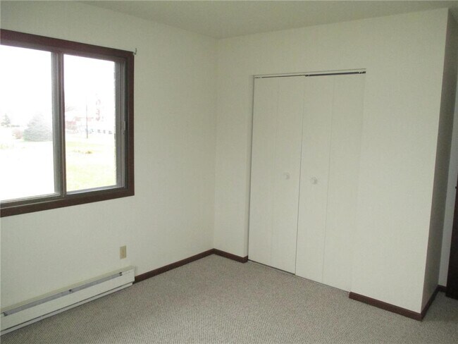 Building Photo - 120 Slocum St