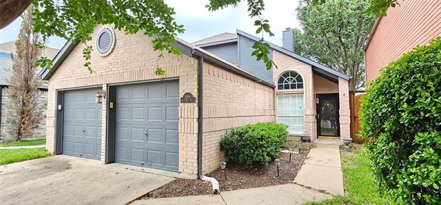 Building Photo - 2956 S Bend Dr