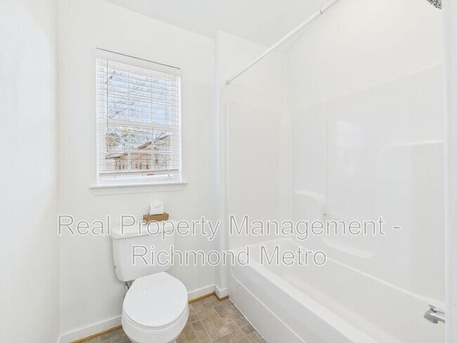 Building Photo - 1149 Grand Brook Dr