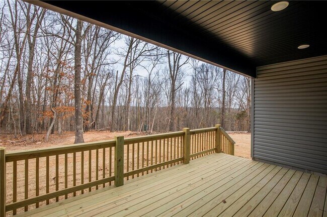 Building Photo - 14 Kinloch Dr