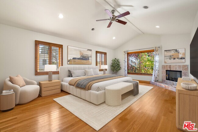 Building Photo - 7917 Westlawn Ave