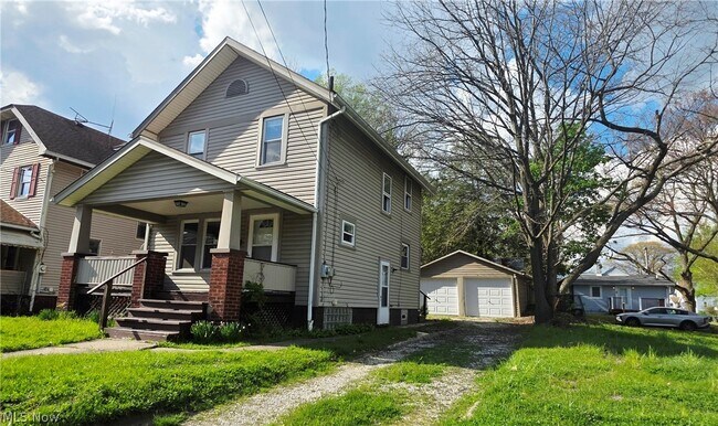 Building Photo - 147 Brighton Dr