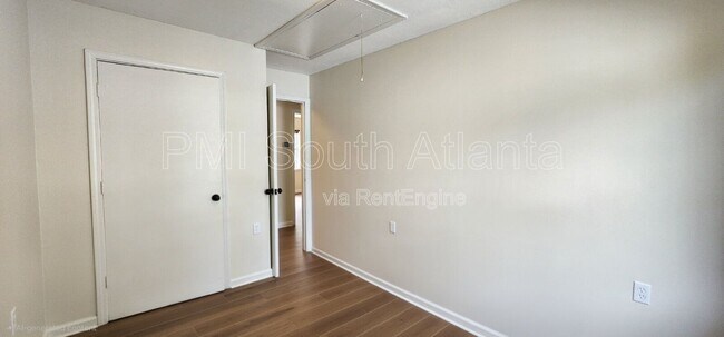 Building Photo - 95 Thirkield Ave SE