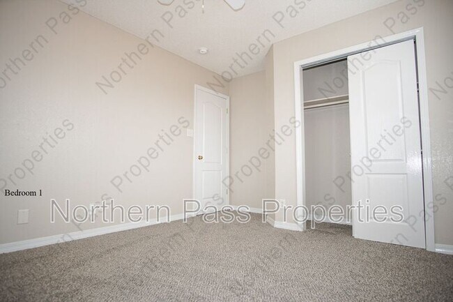 Building Photo - 13717 Paseo De Fe Cir