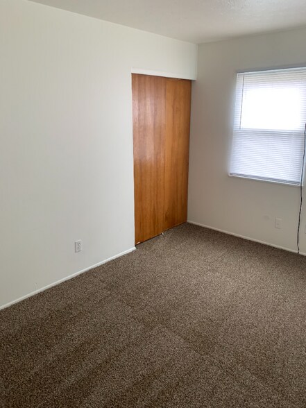 Building Photo - 1210 Wyley Ave