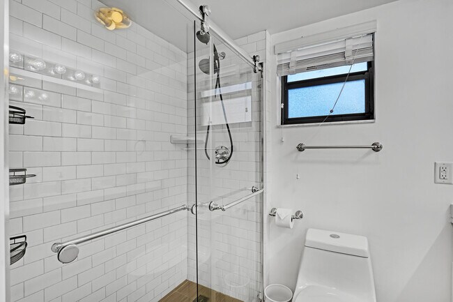 Building Photo - 11863 Wimbledon Cir