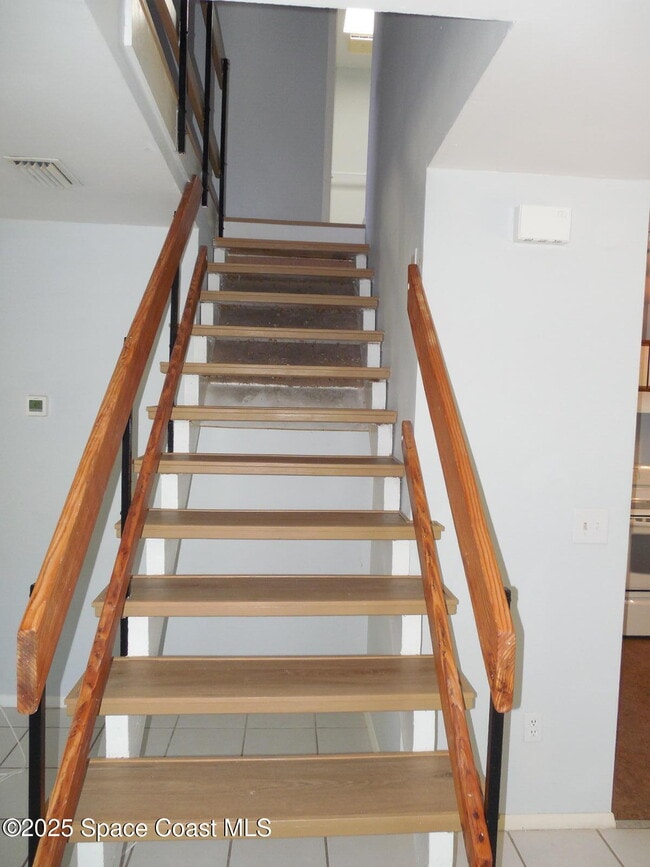 Building Photo - 345 Ocean View Ln