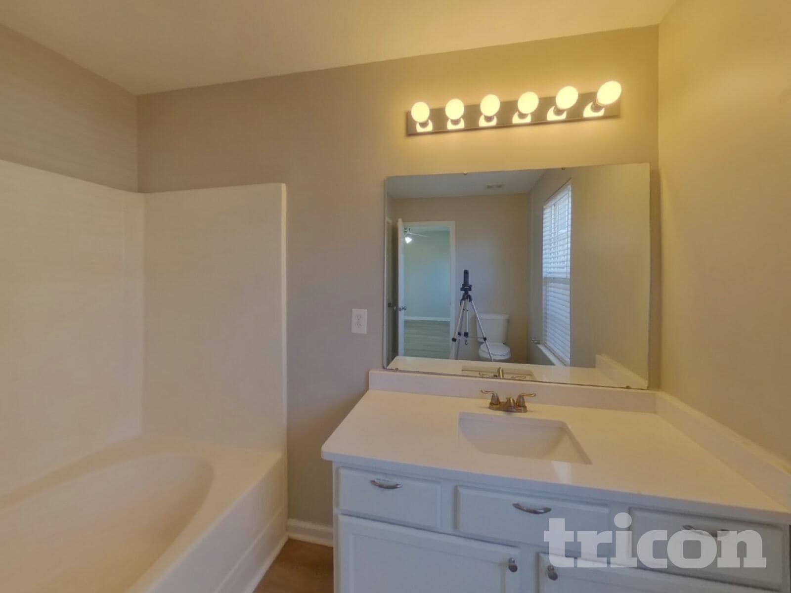 Building Photo - 257 Waxberry Ct
