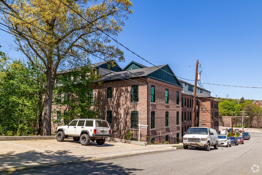 Building Photo - Packard Lofts Apartments