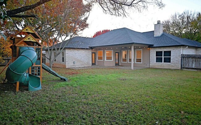 Building Photo - 87 Firestone Pl