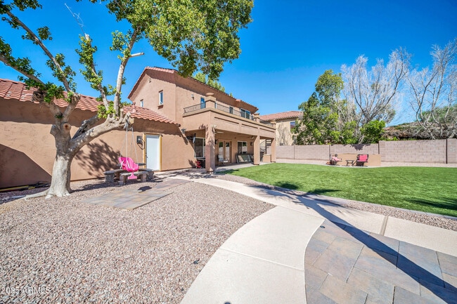 Building Photo - 7149 W Avenida Del Sol