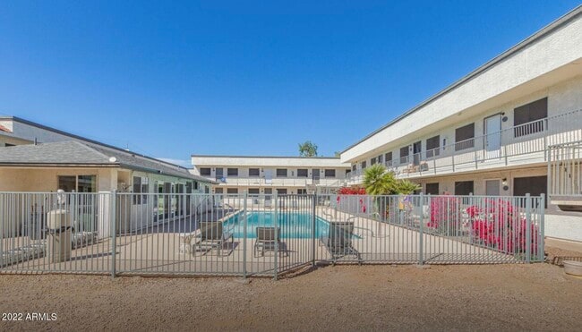 Building Photo - 18202 N Cave Creek Rd