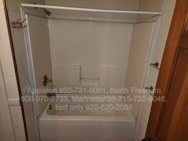 Building Photo - S7559 US-12