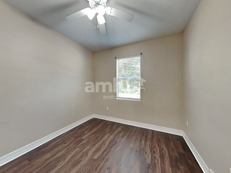 Building Photo - 104 Star Shell Dr