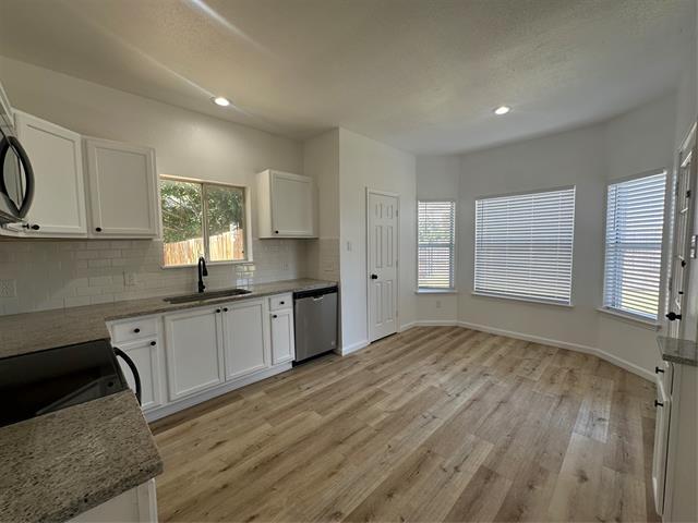 Building Photo - 6707 Stone Branch Dr