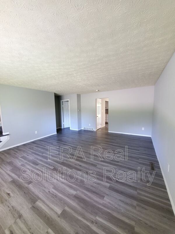 Building Photo - 2269 Courtright Rd