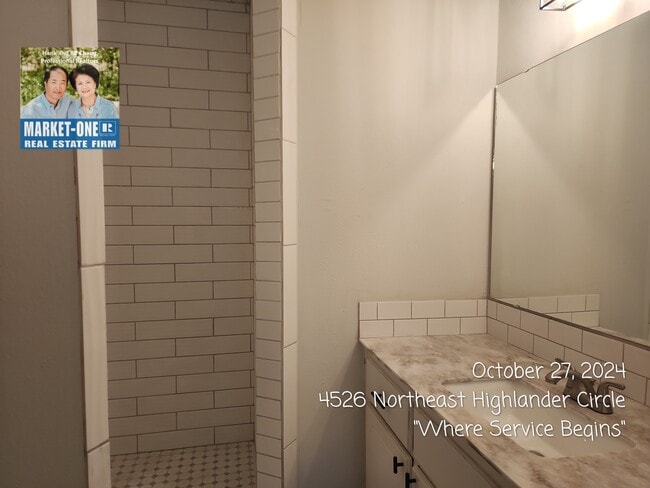 Building Photo - 4526 NE Highlander Cir