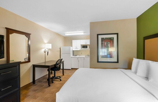 Building Photo - Furnished Studio-Virginia Beach - Independence Blvd.