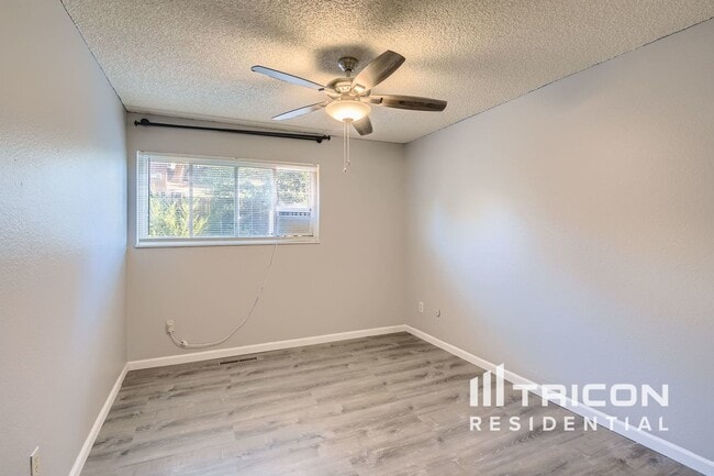 Building Photo - 3279 Breckenridge Dr W