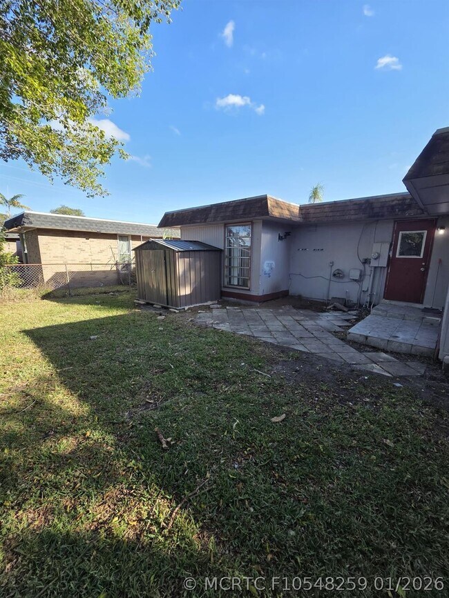 Building Photo - 7003 NW 79th St