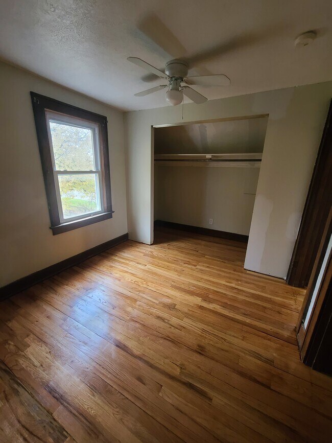 Building Photo - 4411 Red Arrow Rd