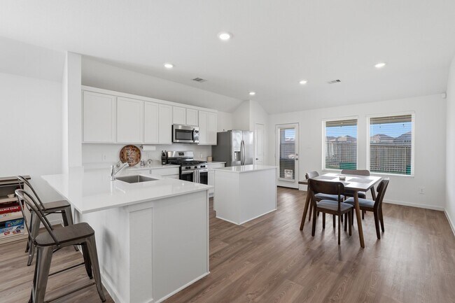 Building Photo - 651 Spring Ashberry Ct