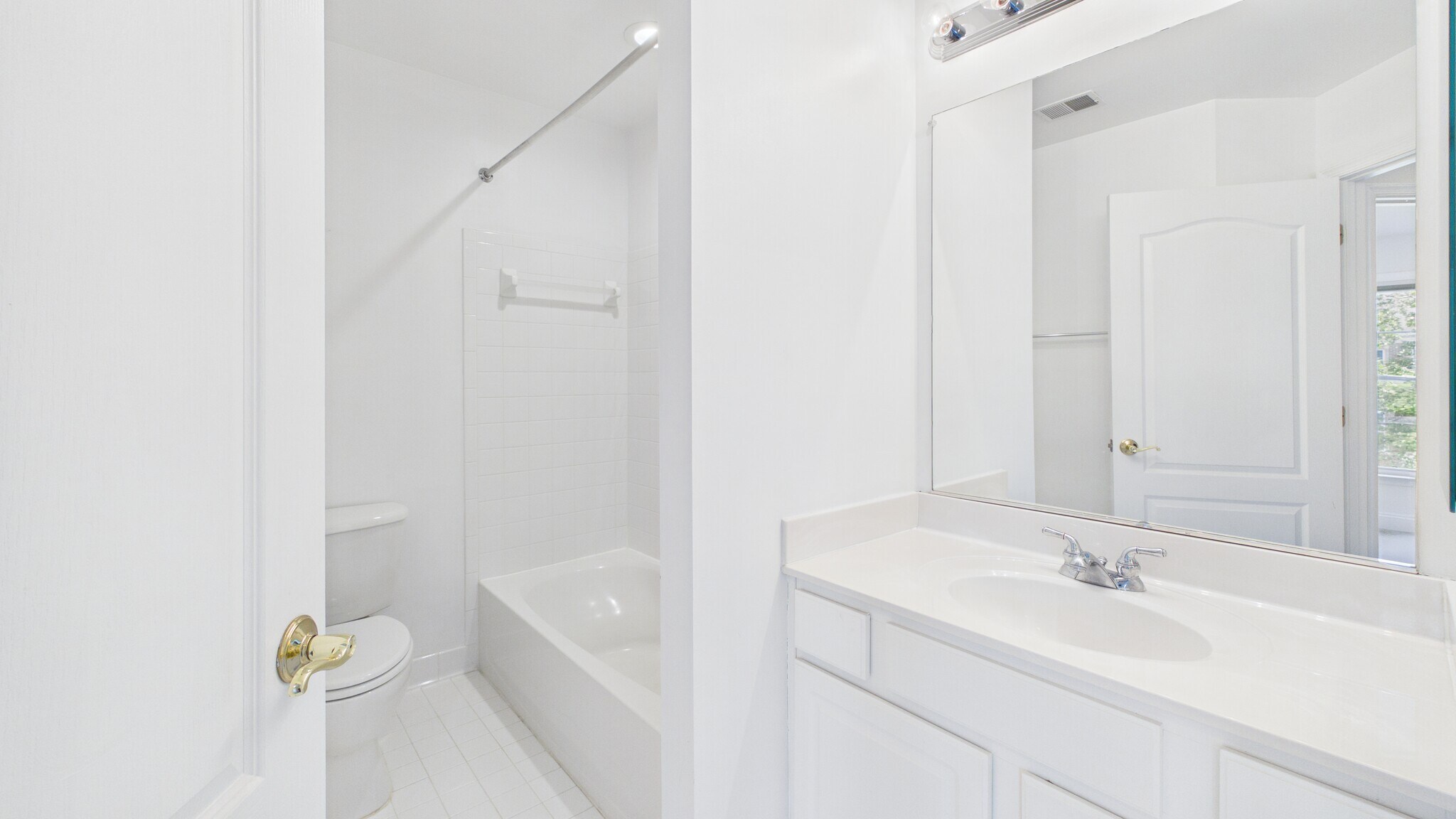 Building Photo - 25807 Turlough Ter