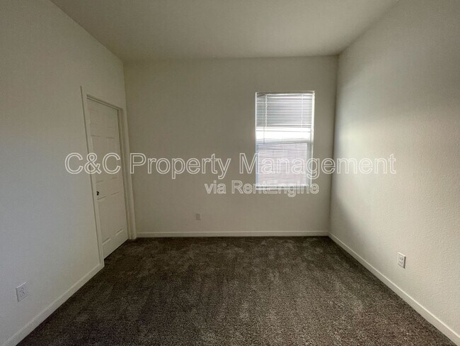 Building Photo - 28432 Abbey Ln