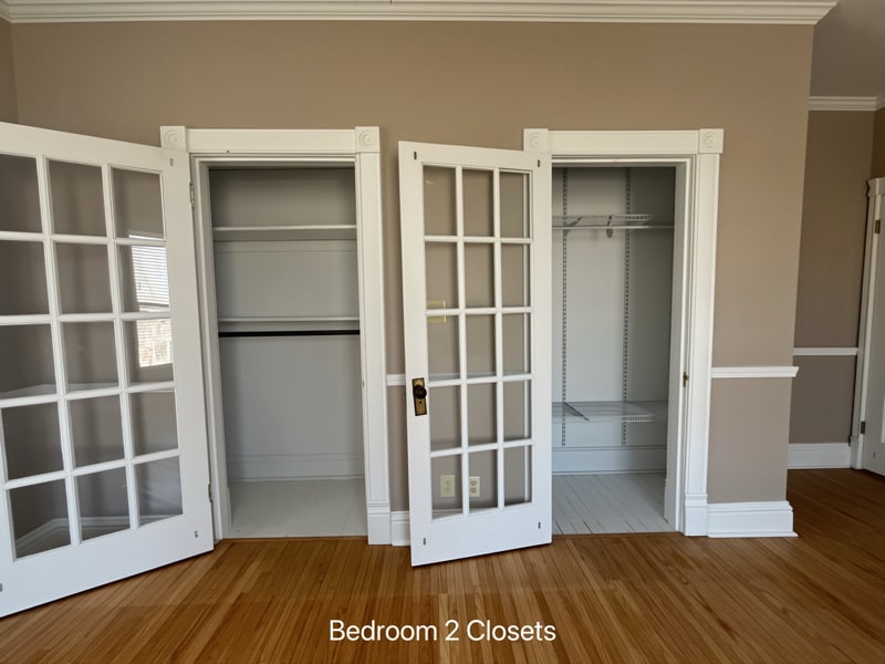 Building Photo - 1112 E Walnut St