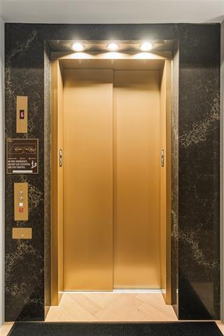 Building Photo - 1530 Meeting St