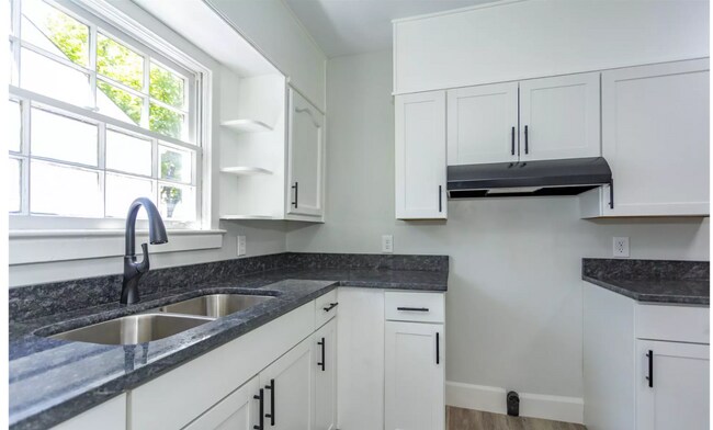 Building Photo - 1523 44th St Ensley