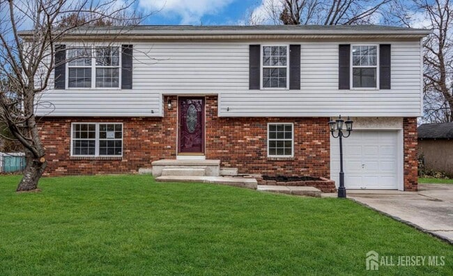 Primary Photo - 321 Almonesson Rd