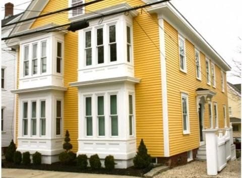 Primary Photo - 44 Dennett St