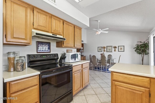 Building Photo - 13511 W Gemstone Dr