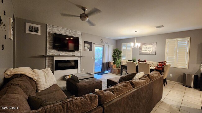 Building Photo - 42037 W Quinto Dr