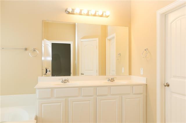 Building Photo - 426 Highland Ridge Dr