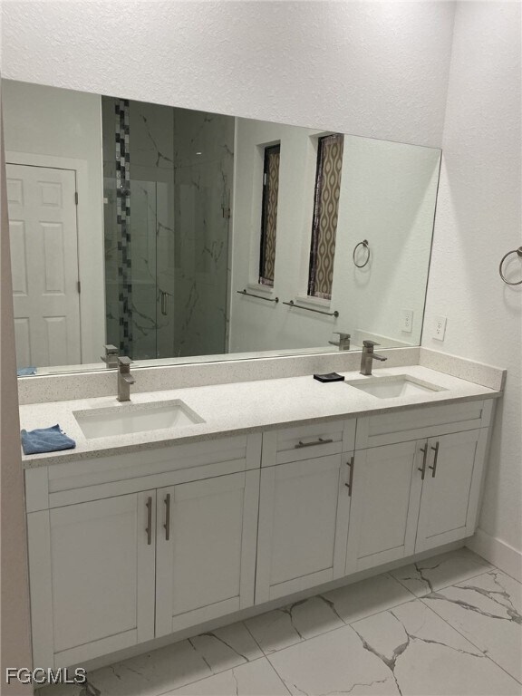 Building Photo - 1119 Colonial St E