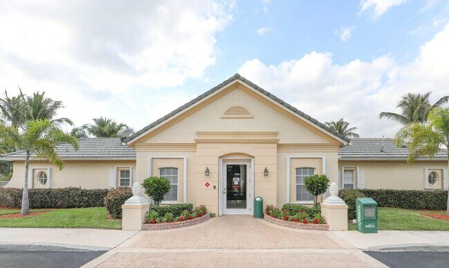 Building Photo - 732 SW Rocky Bayou Terrace