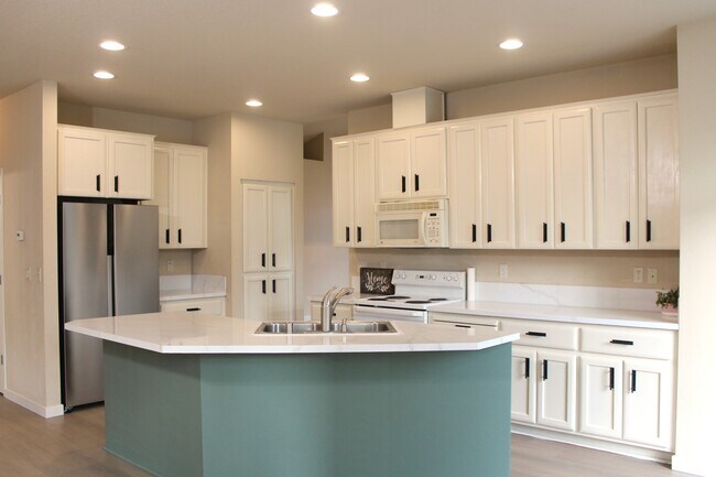 Building Photo - 5119 NE 90th St