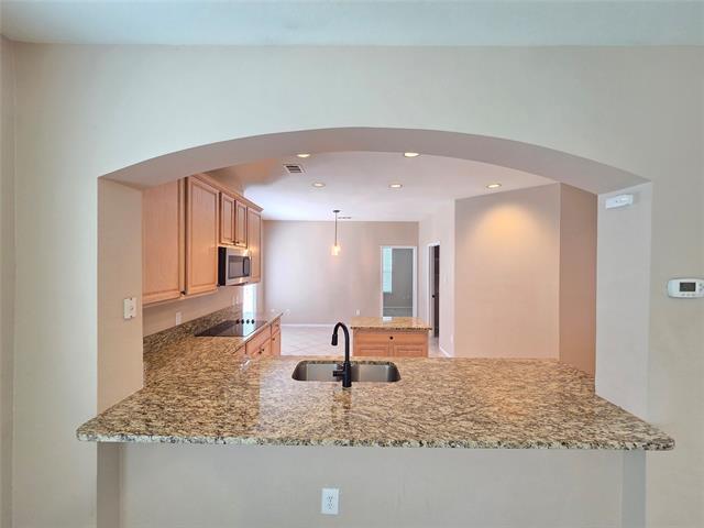 Building Photo - 625 Manchester Dr