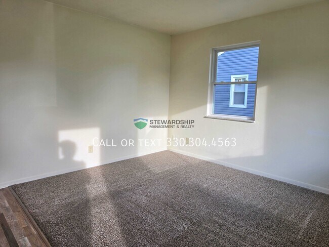 Building Photo - 2307 Nesmith Lake Blvd