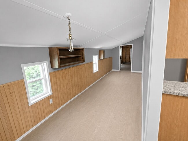 Building Photo - 227 Live Oak Ln