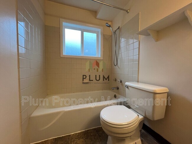 Building Photo - 200 Eddy Ave