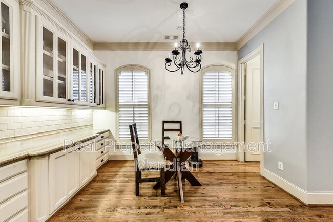 Building Photo - 3822 Brown St