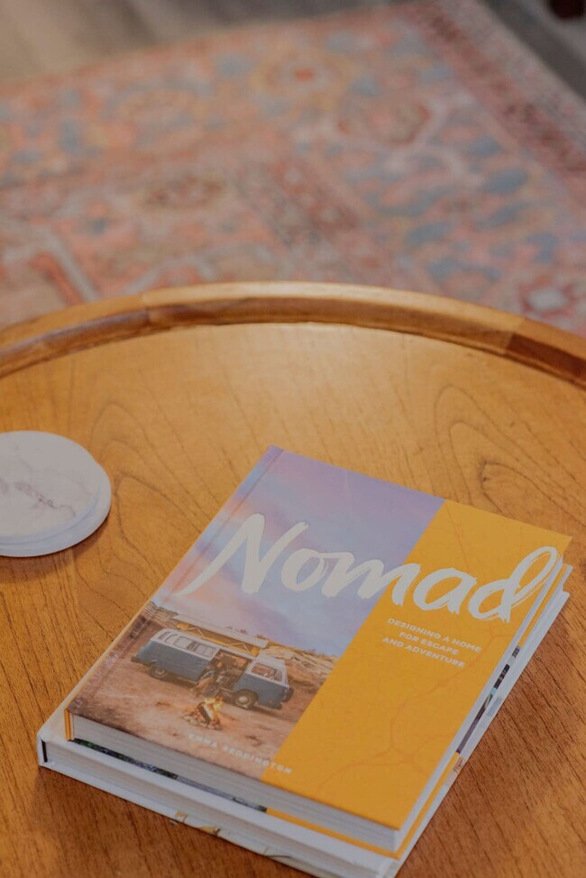 Building Photo - 125 W Market St