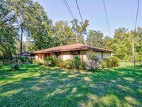 Building Photo - 2165 Hill Rd