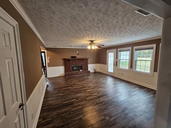 Building Photo - 1505 Old Loganville Rd SW