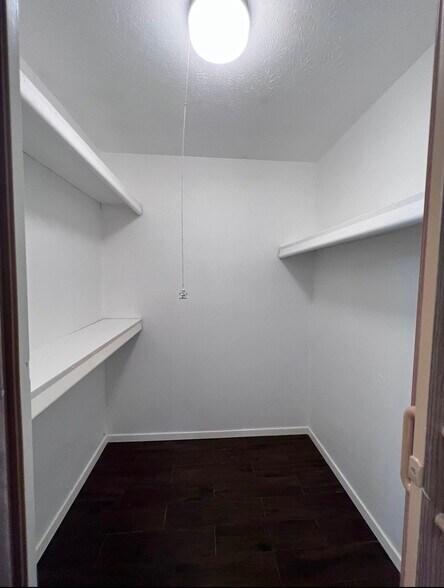 Building Photo - 17515 Wild Willow Ln